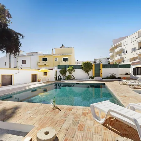 A Cerca - F * Лагуш