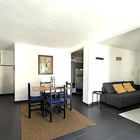 Apartamento A Cerca - F *