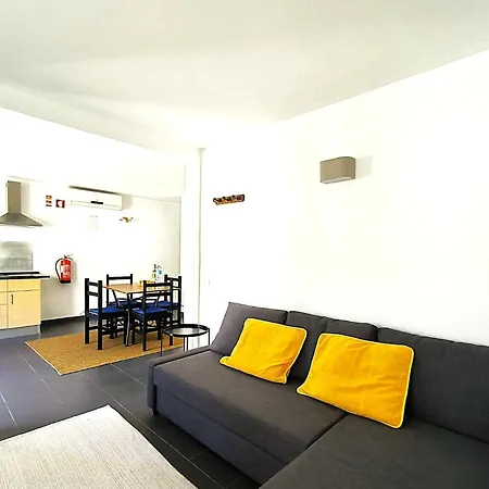 Apartament A Cerca - F *
